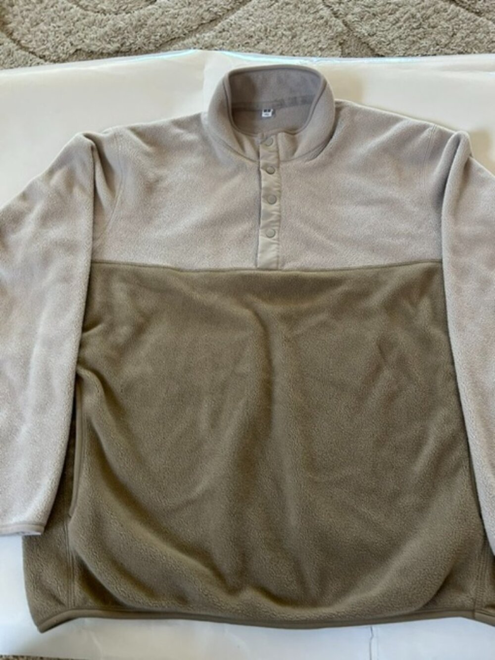 UNIQLO Dual Colors Cream and Tan FLEECE LONG SLEEVE PULLOVER size Men Large